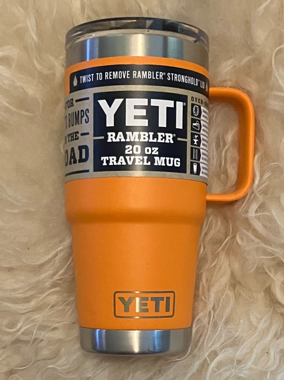 NWT Yeti Rambler 20 oz Travel Mug in King Crab Orange.